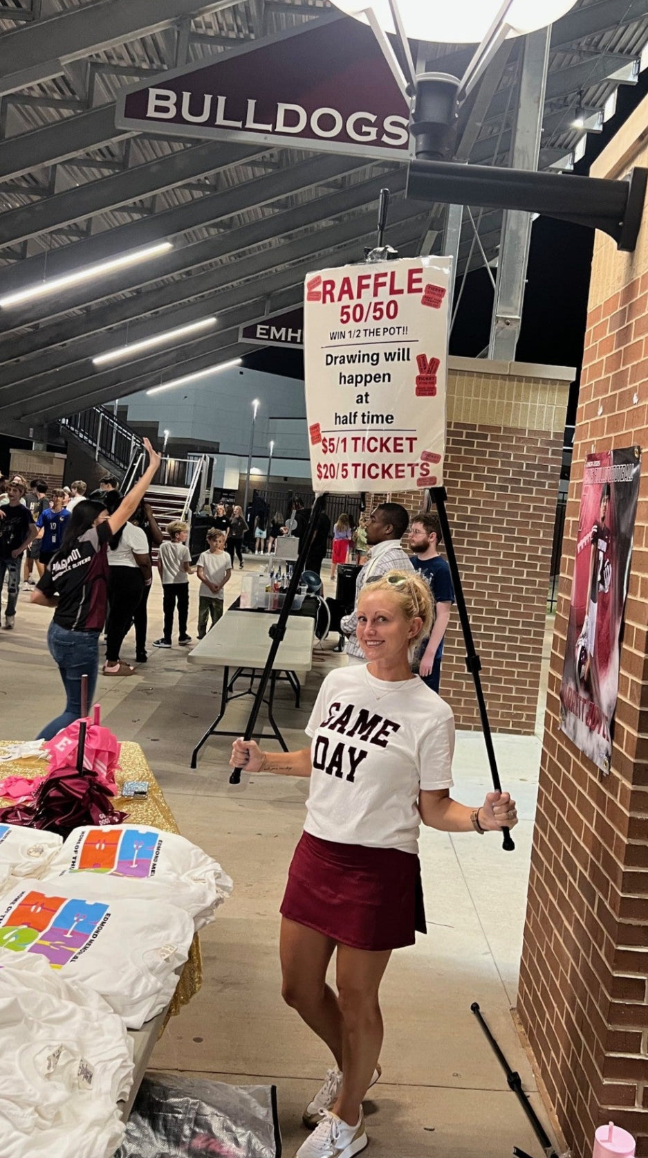 GAME DAY - Flocked Tee Burgundy